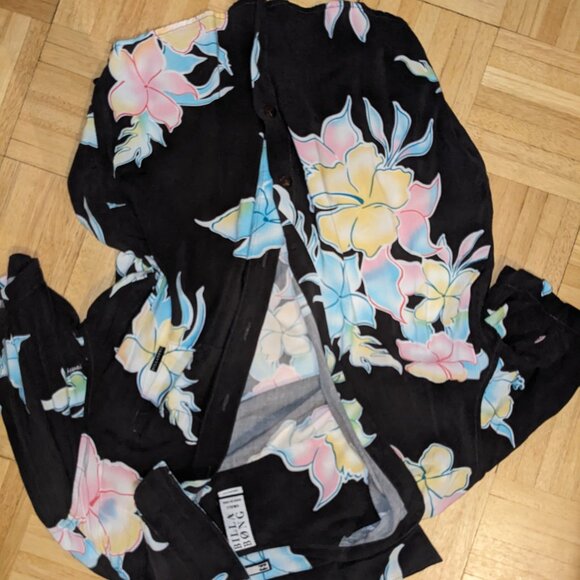Billabong Black Floral Button Down Shirt - Picture 8 of 8
